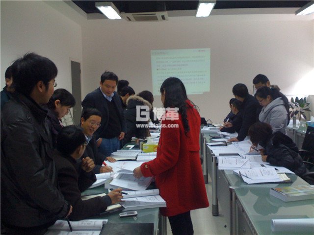 大全電氣金牌班組長培訓討論會