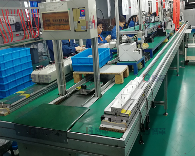 采用雙邊流水線，節約空間，電子組裝材料水蜘蛛配送。